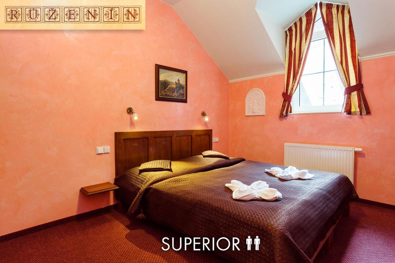 Hotel &